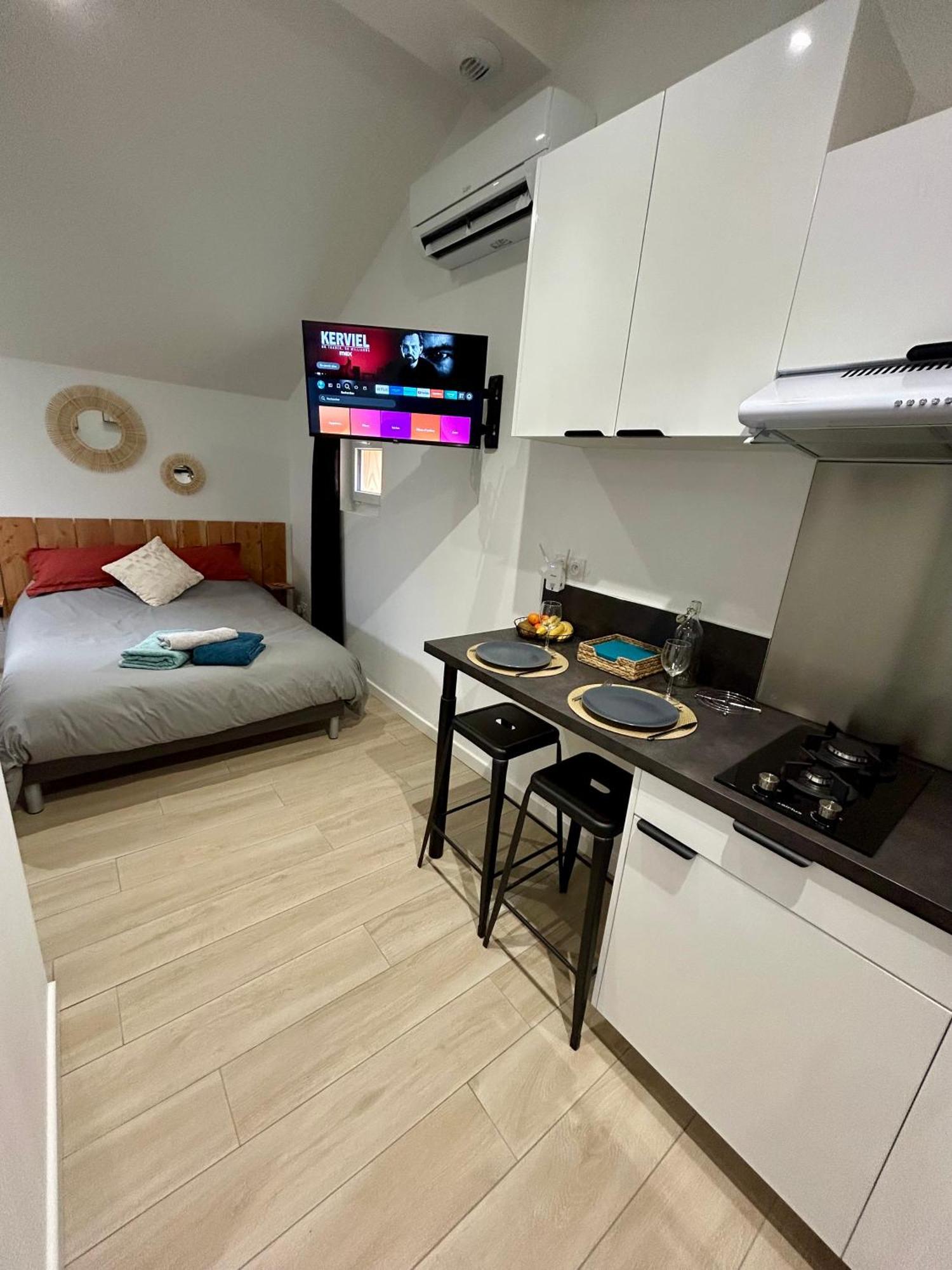 Tiny House De Charme Toute Equipee Le Pian-Médoc Εξωτερικό φωτογραφία